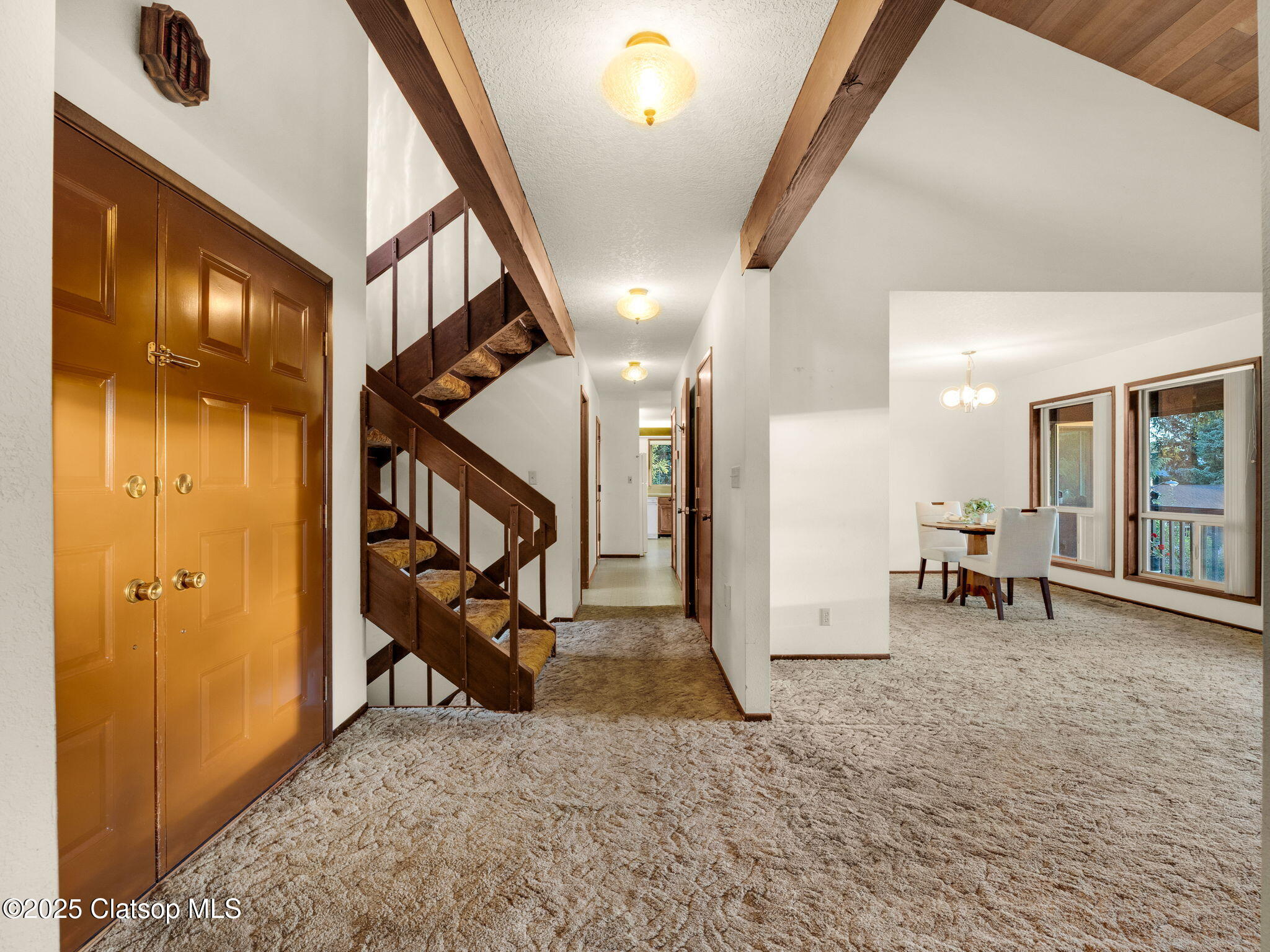 162 Hemlock Street Property Photo 5