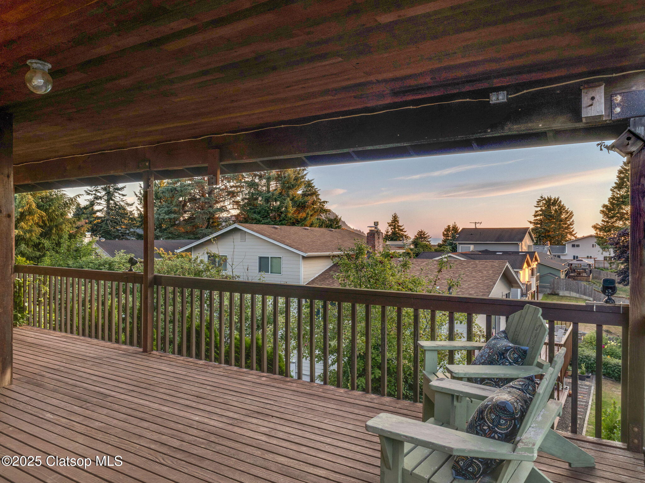 162 Hemlock Street Property Photo 8