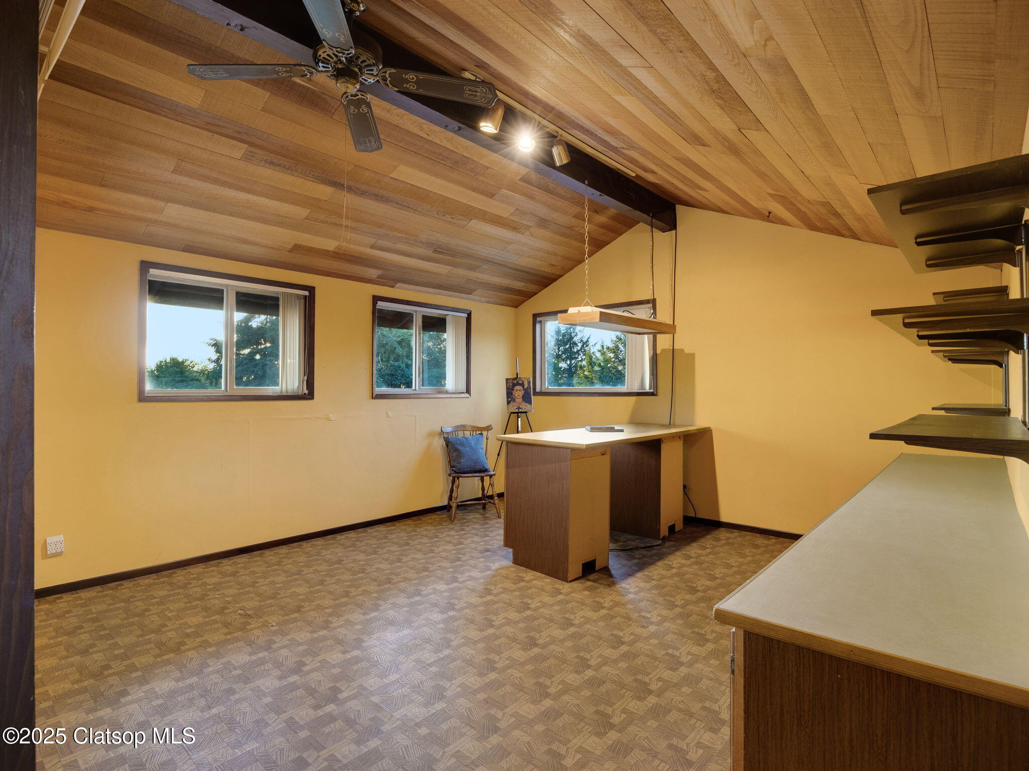 162 Hemlock Street Property Photo 26