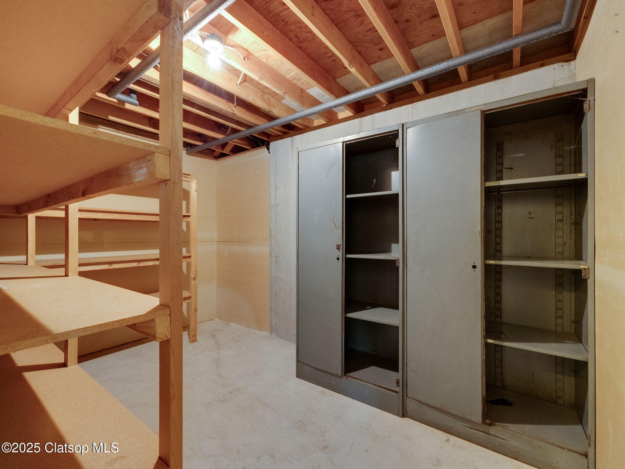 162 Hemlock Street Property Photo 32