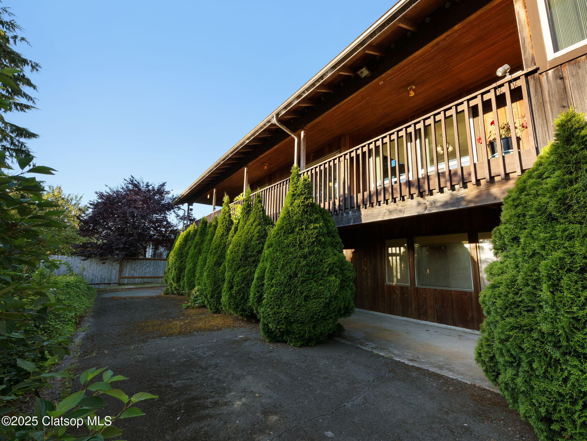 162 Hemlock Street Property Photo 37