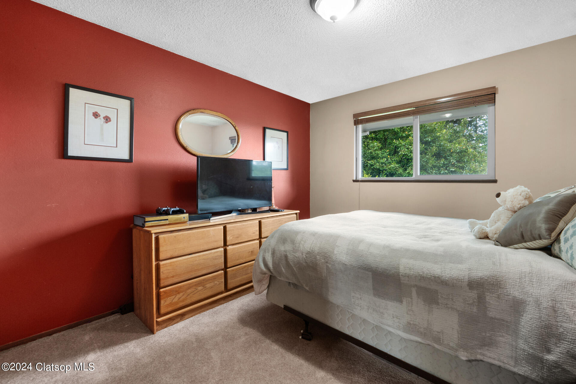 275 W Niagara Avenue Property Photo 36
