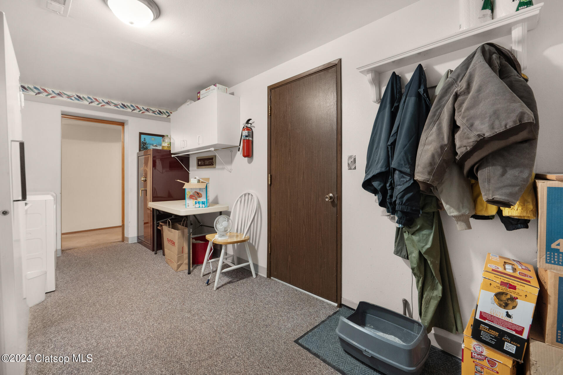 275 W Niagara Avenue Property Photo 40