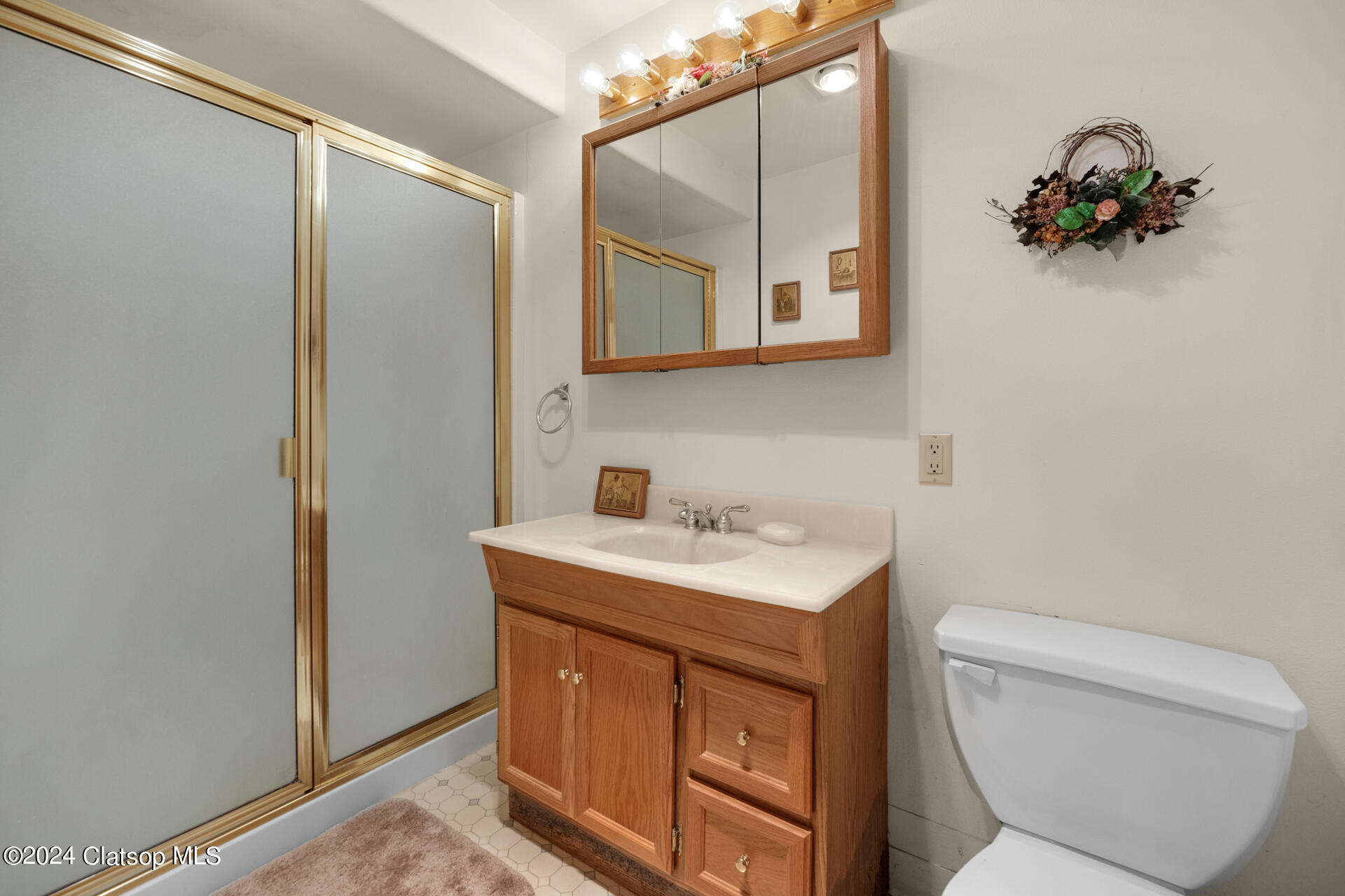 275 W Niagara Avenue Property Photo 48