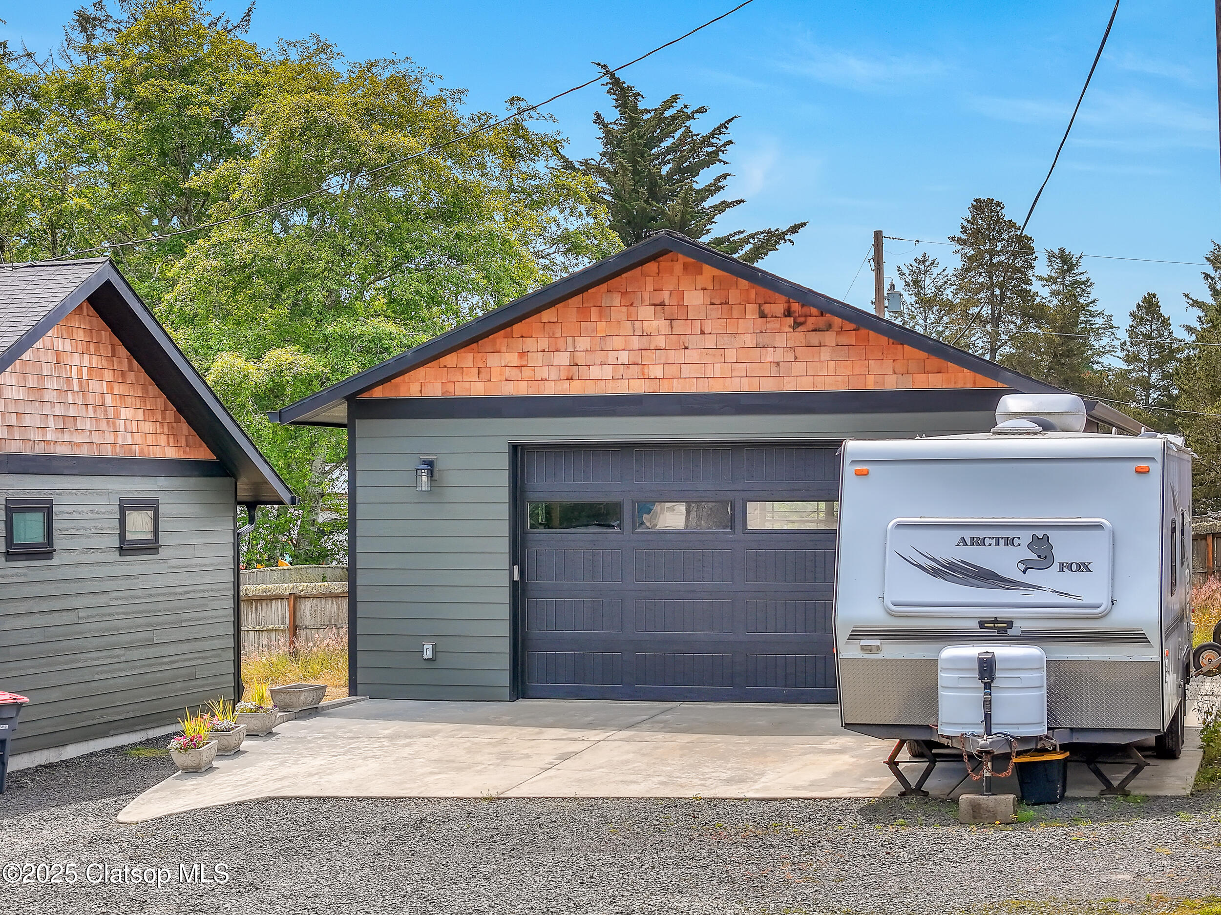 1309 Park Lane Property Photo 3
