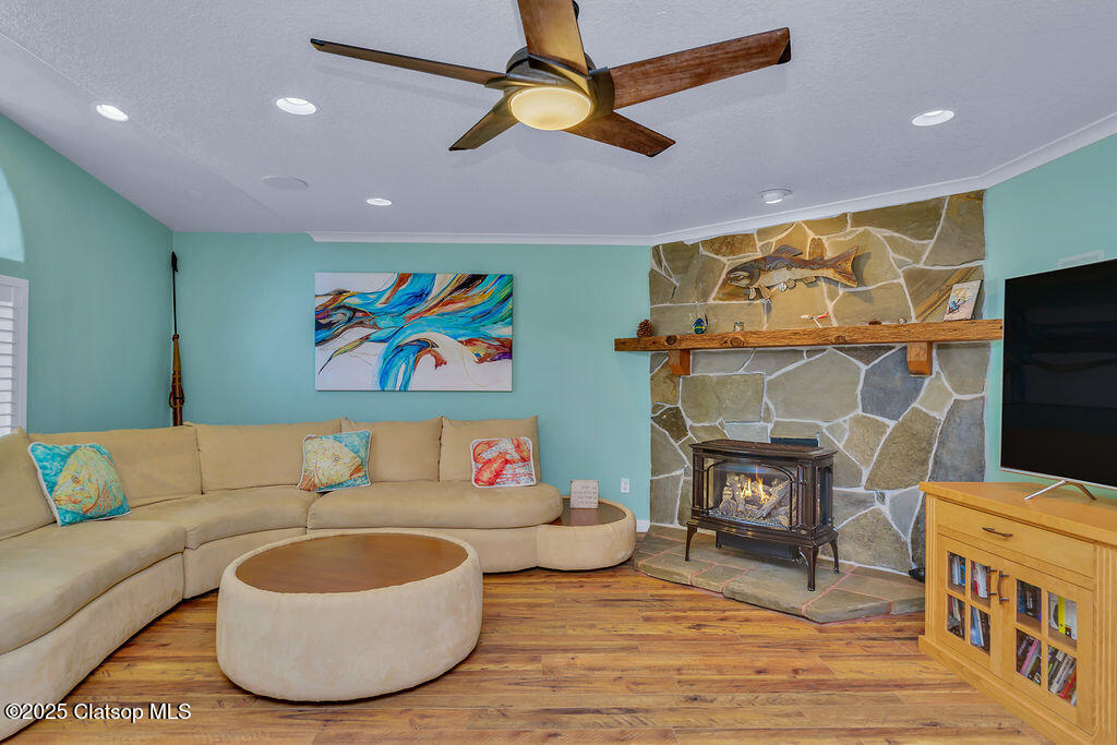35395 Bayside Gardens Road Property Photo 5