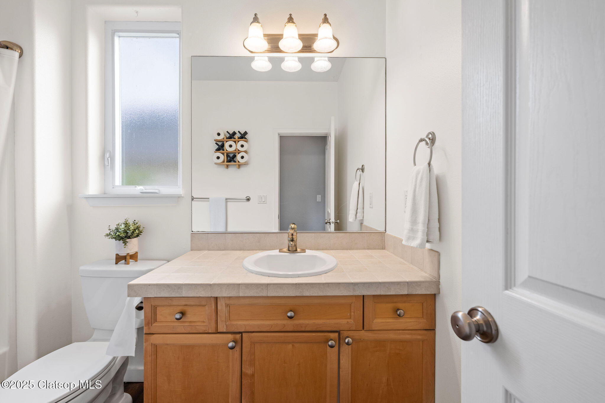 1058 Nautical Drive Property Photo 14
