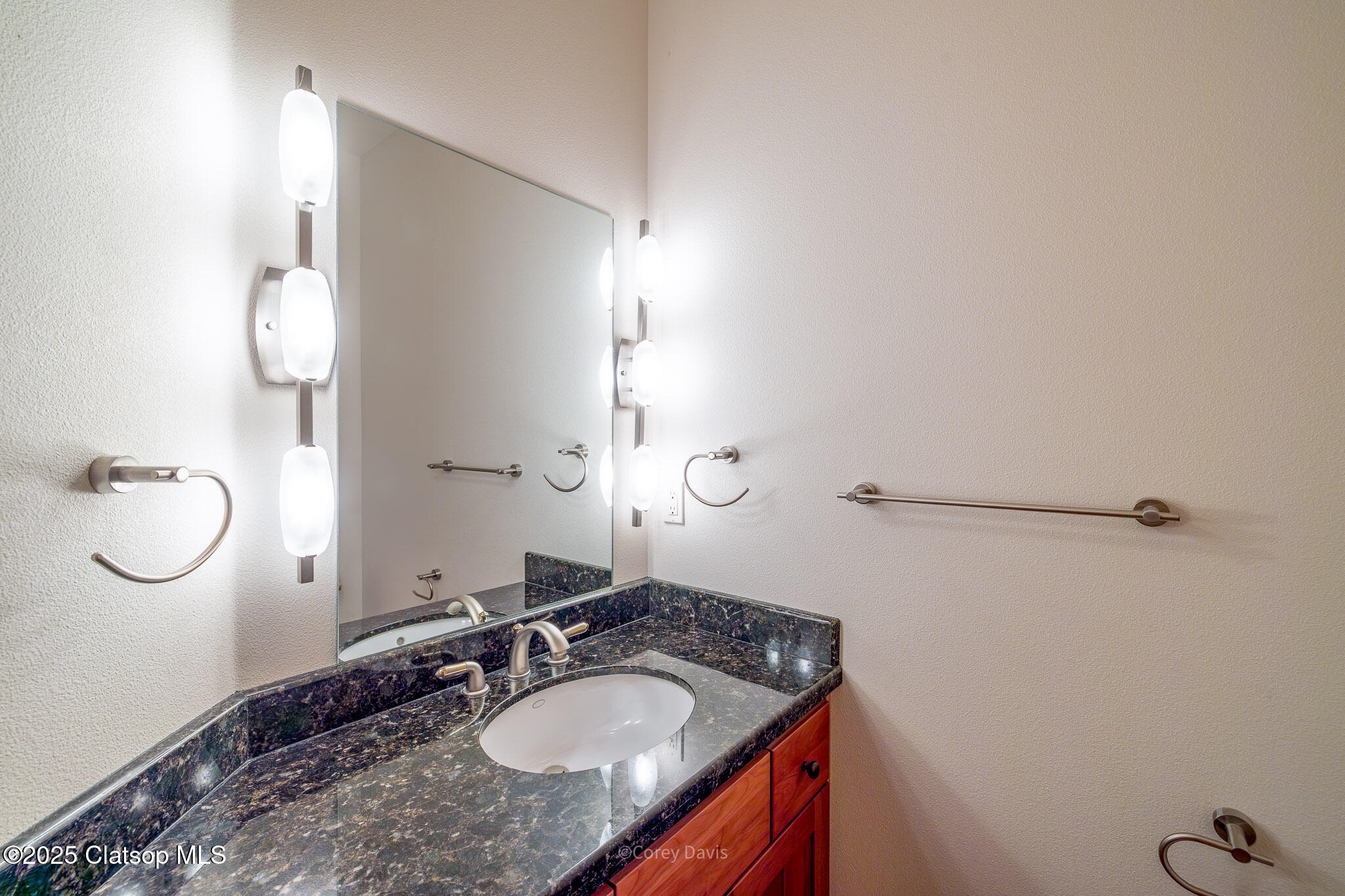 8700 Braeridge Drive Property Photo 36