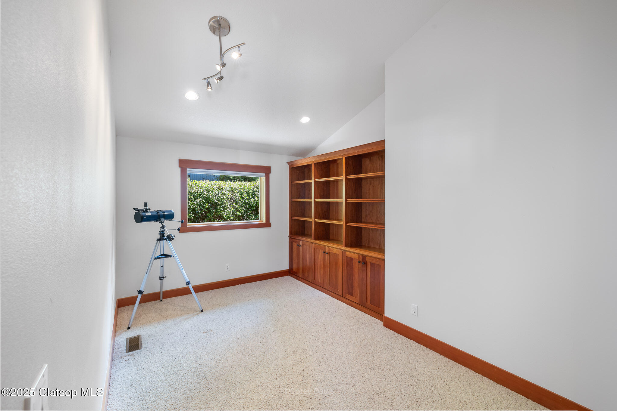 8700 Braeridge Drive Property Photo 37