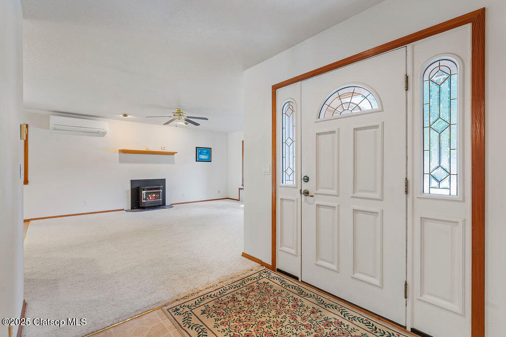 10385 Pine Ridge Drive Property Photo 2