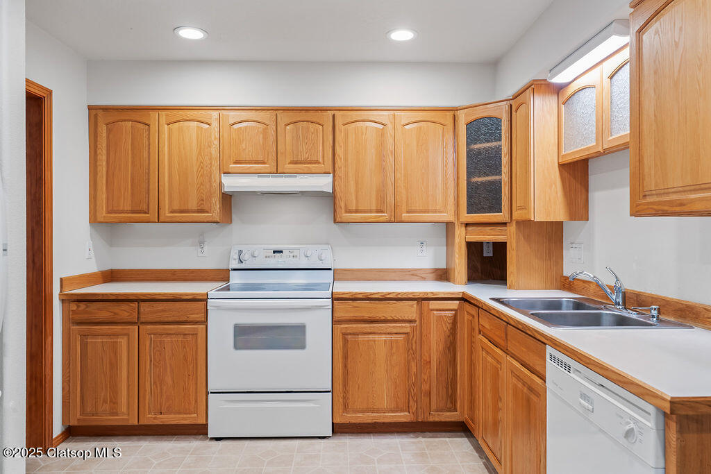 10385 Pine Ridge Drive Property Photo 12