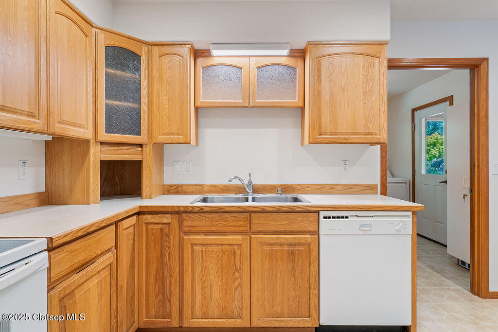 10385 Pine Ridge Drive Property Photo 14