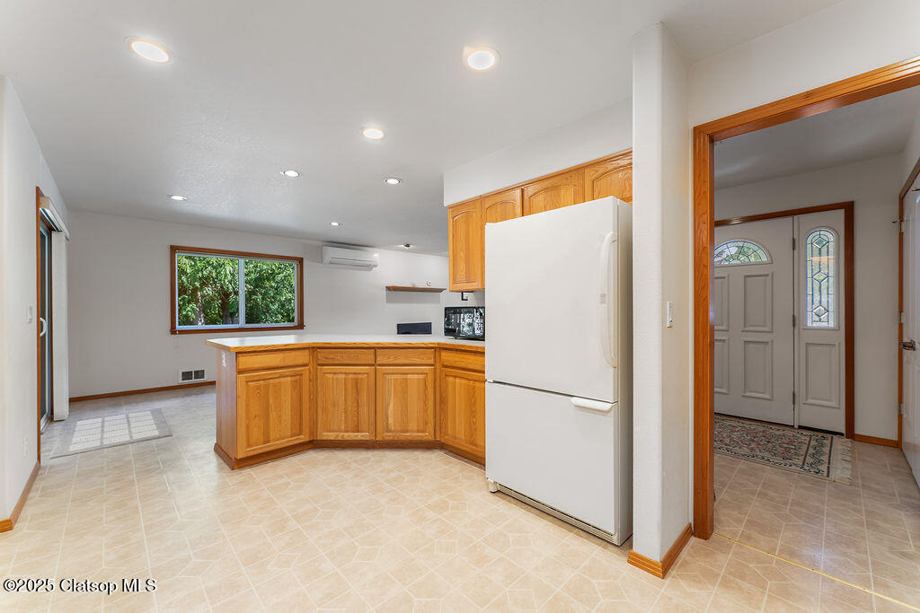 10385 Pine Ridge Drive Property Photo 15