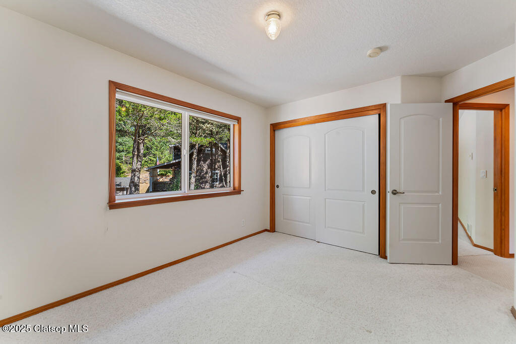10385 Pine Ridge Drive Property Photo 25
