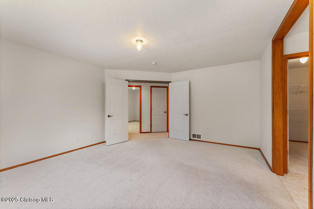 10385 Pine Ridge Drive Property Photo 29