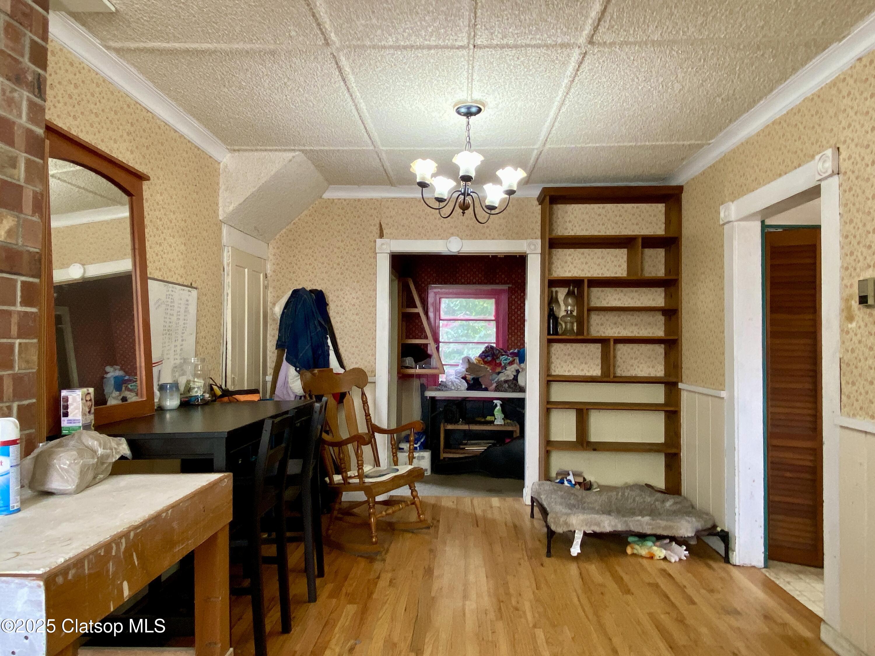 2416 Oregon Street Property Photo 11
