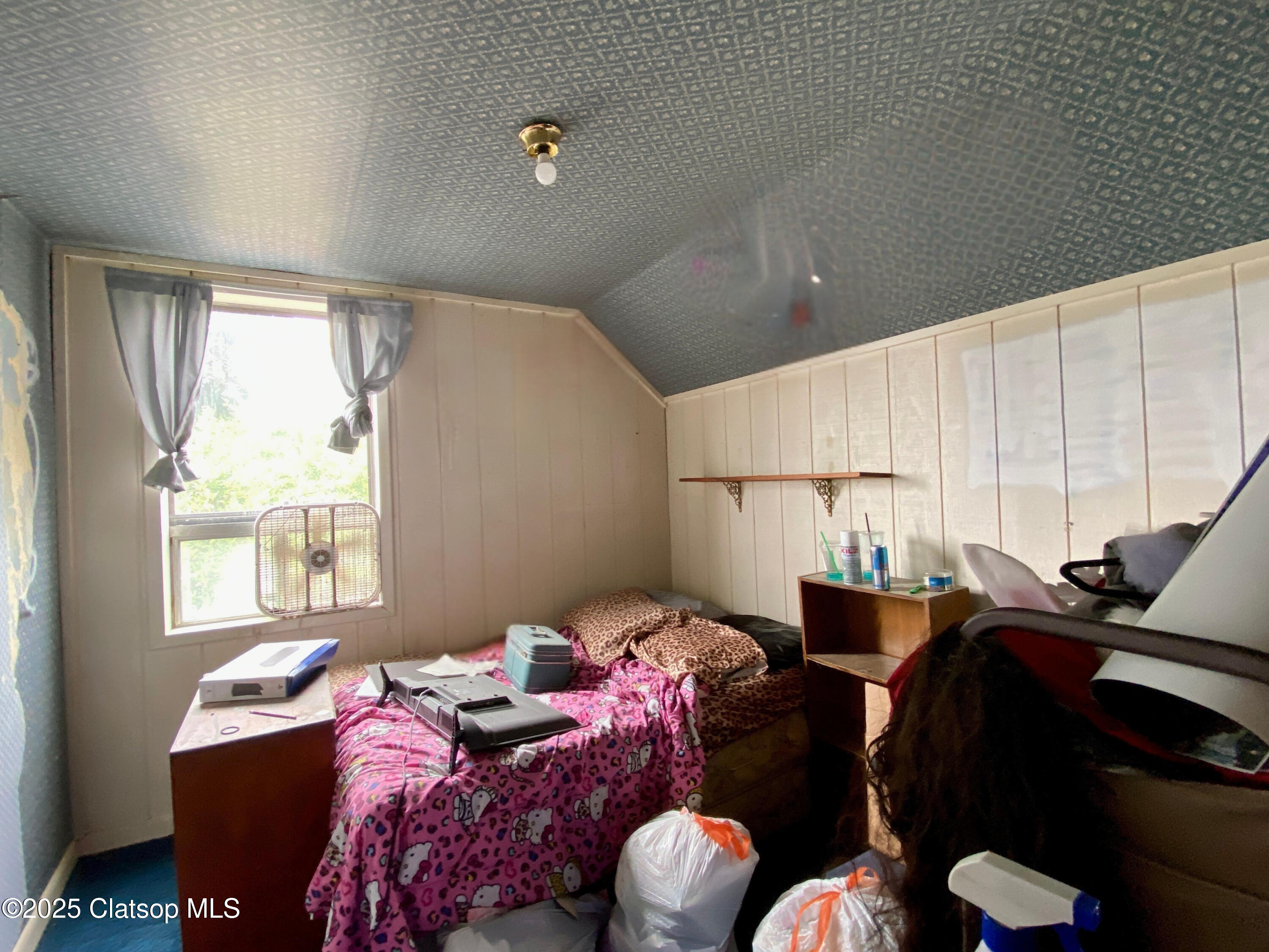 2416 Oregon Street Property Photo 22