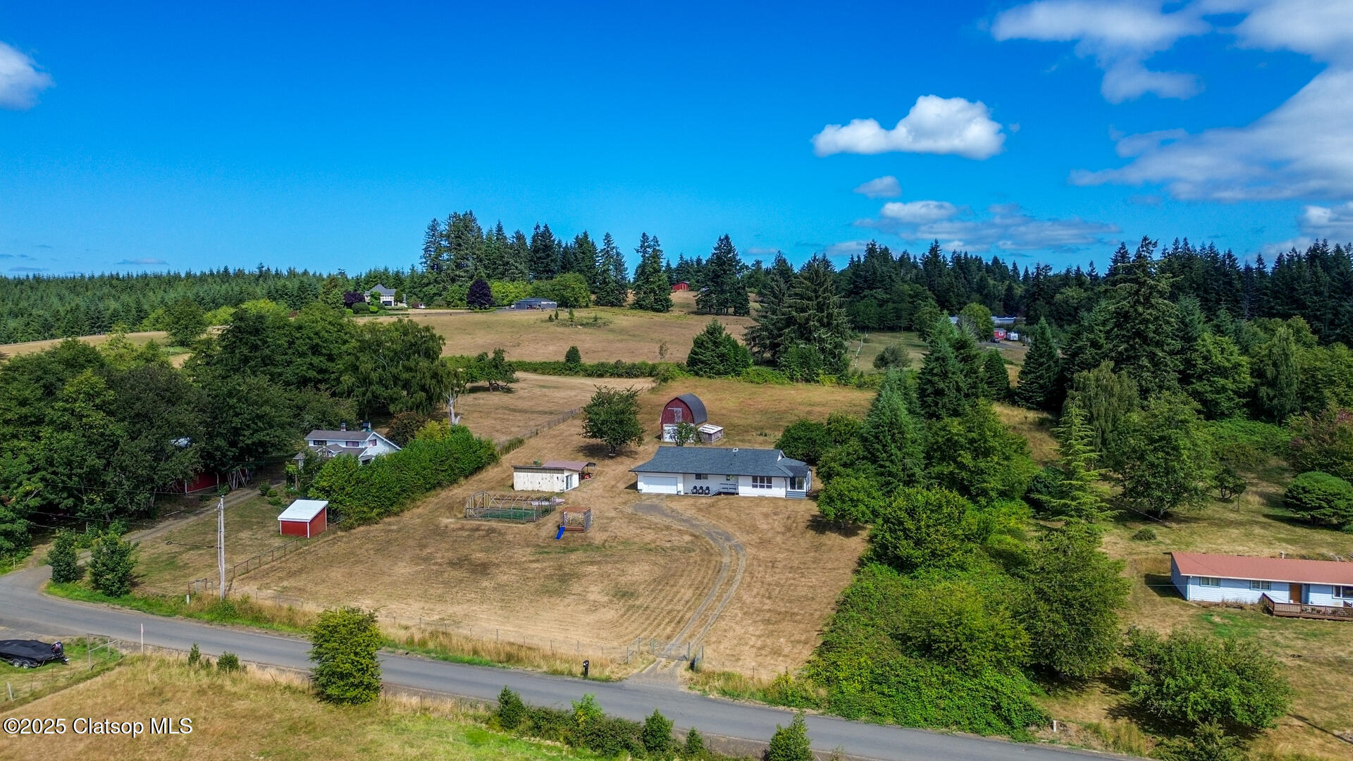 92693 T T Larson Road Property Photo 2