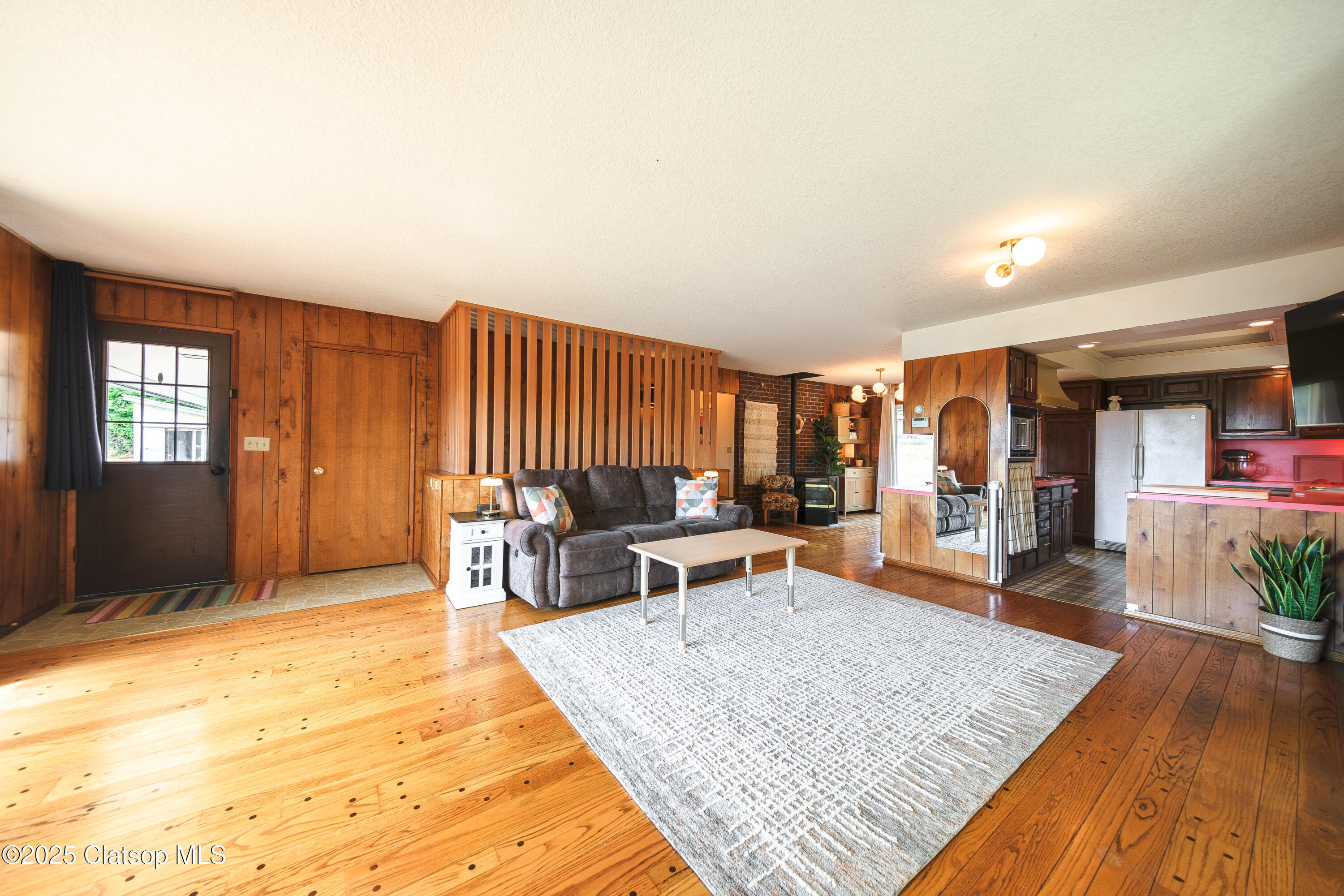 92693 T T Larson Road Property Photo 9