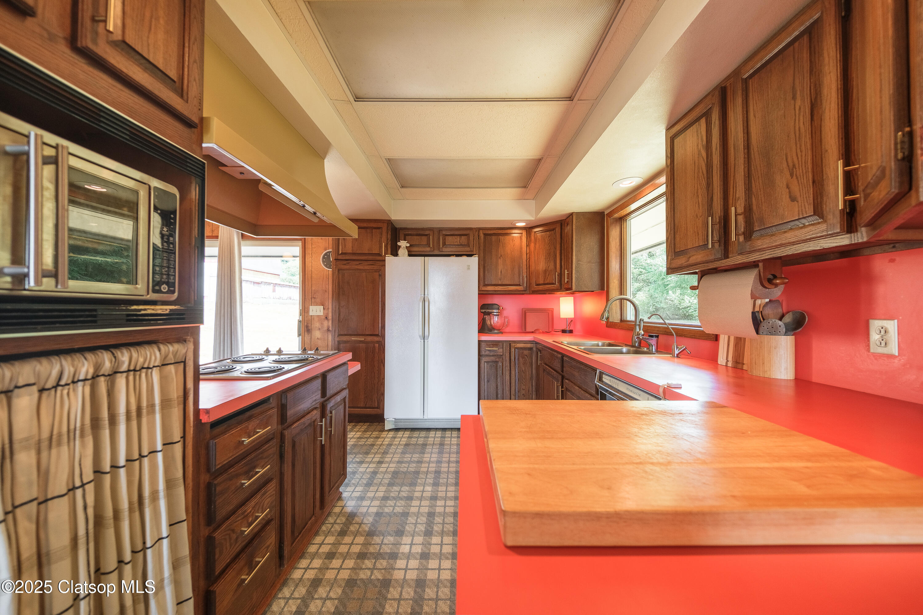 92693 T T Larson Road Property Photo 16
