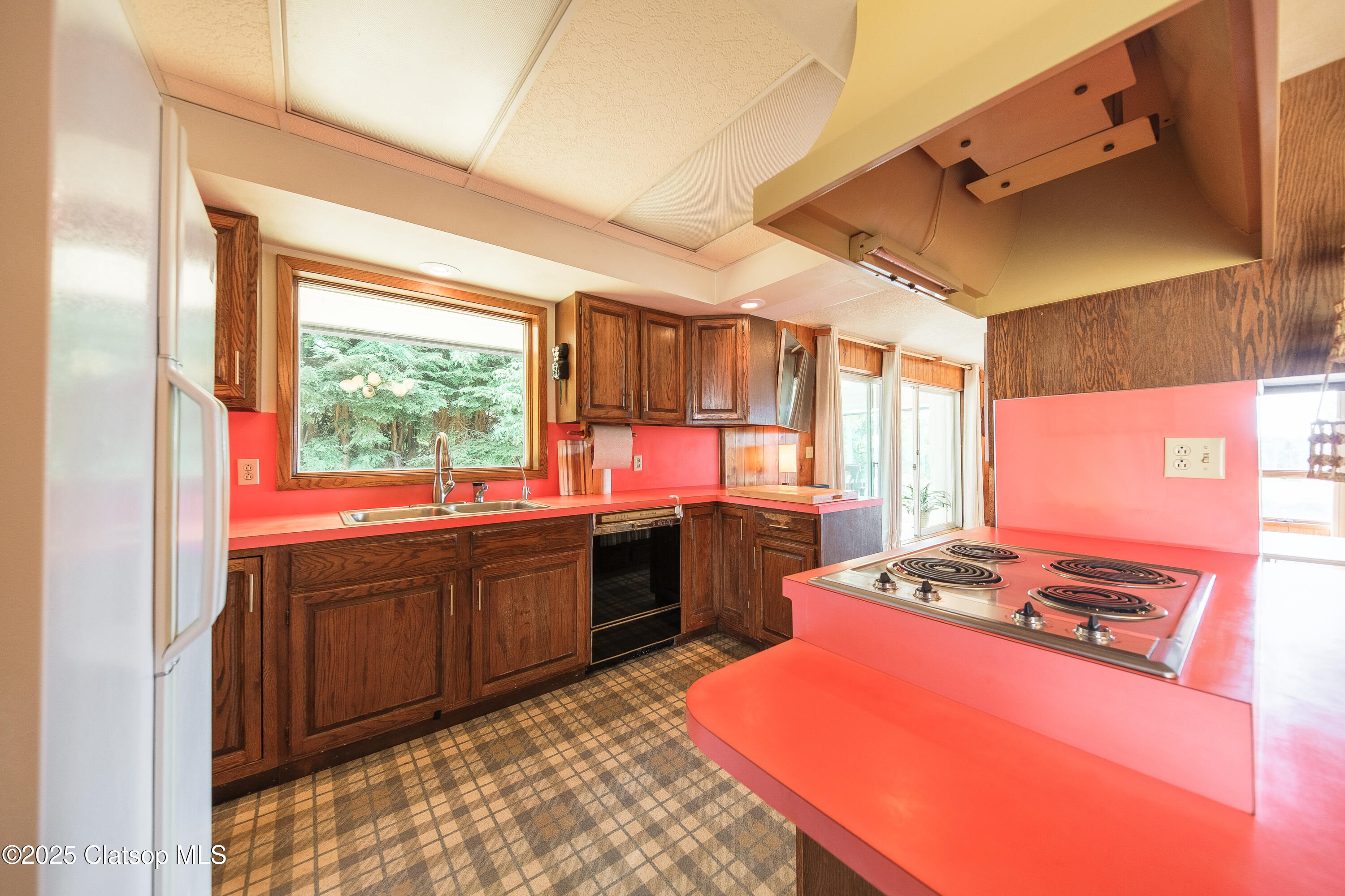 92693 T T Larson Road Property Photo 17