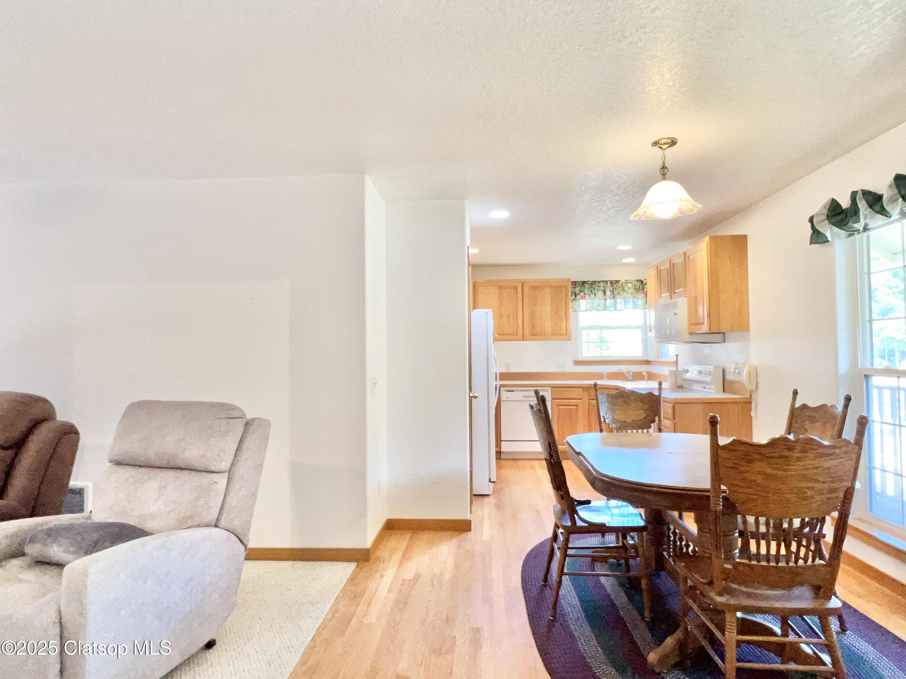26534 Chieftain Drive Property Photo 11