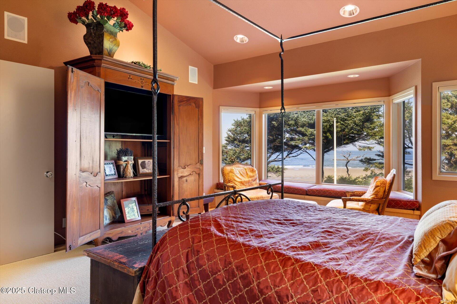 7088 Nw Pacific Coast Highway Property Photo 47