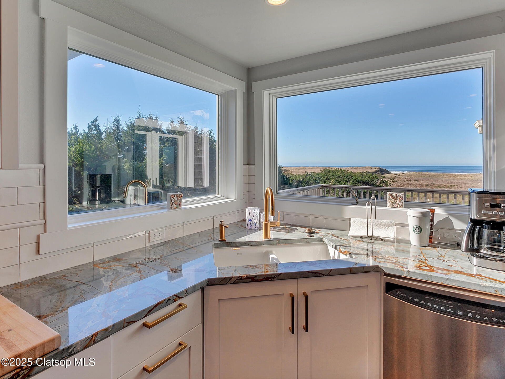 88708 Surfsands Road Property Photo 19