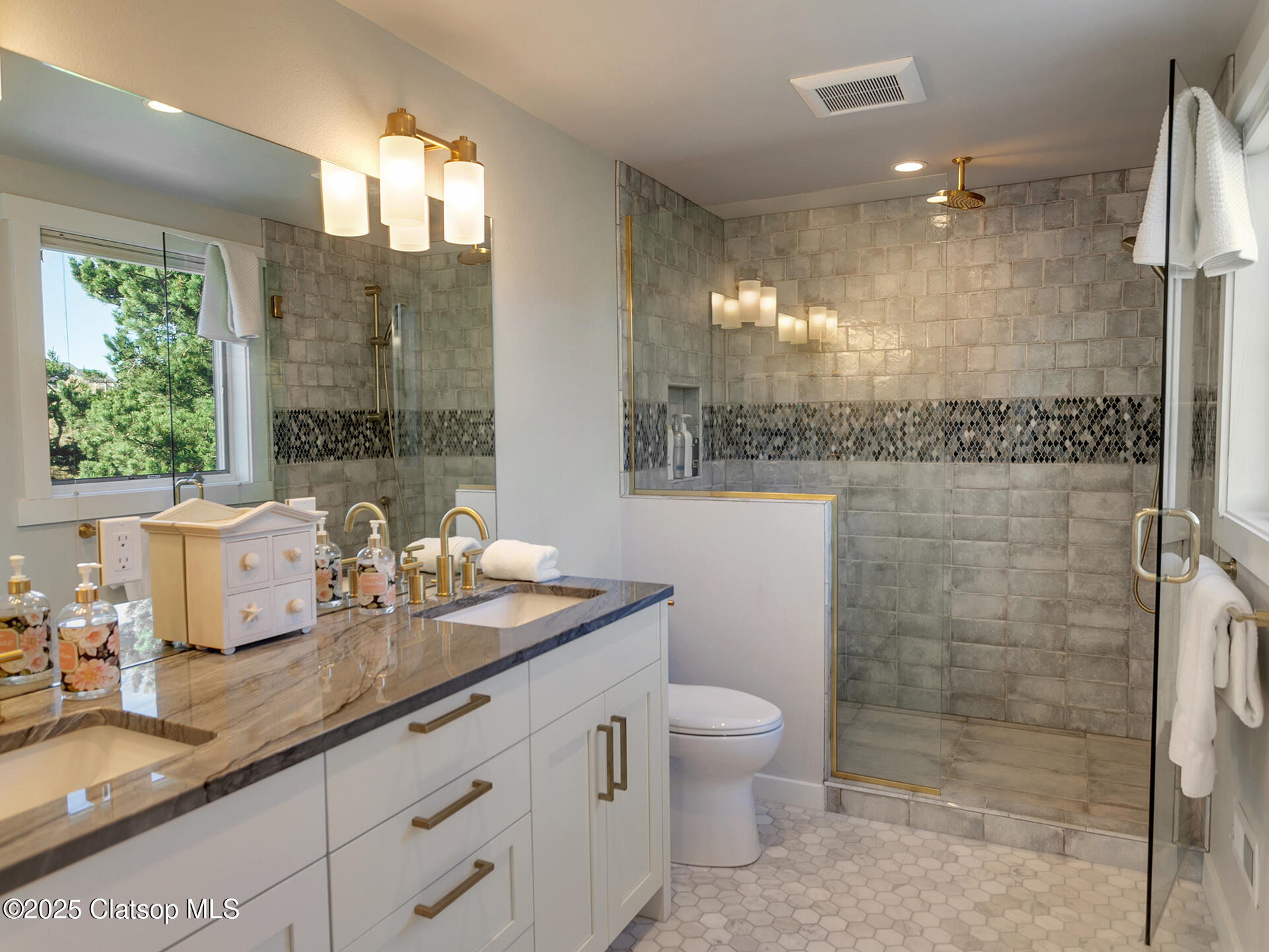 88708 Surfsands Road Property Photo 28