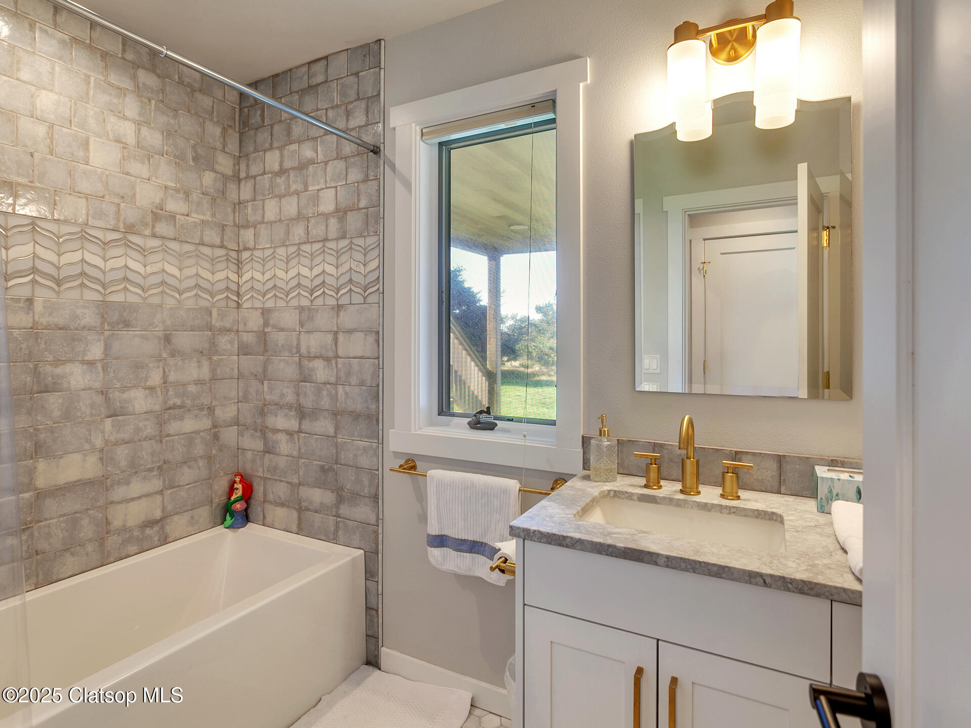 88708 Surfsands Road Property Photo 36