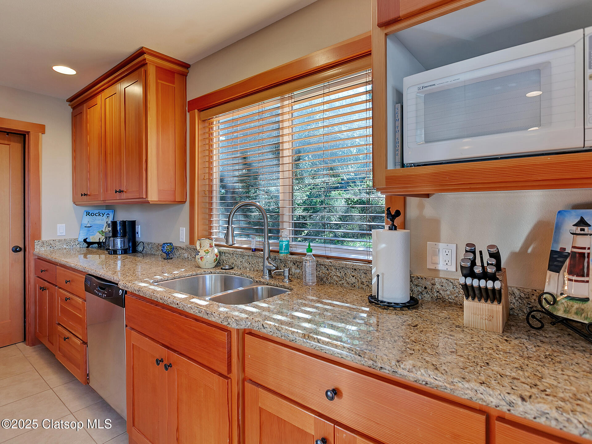 88708 Surfsands Road Property Photo 40
