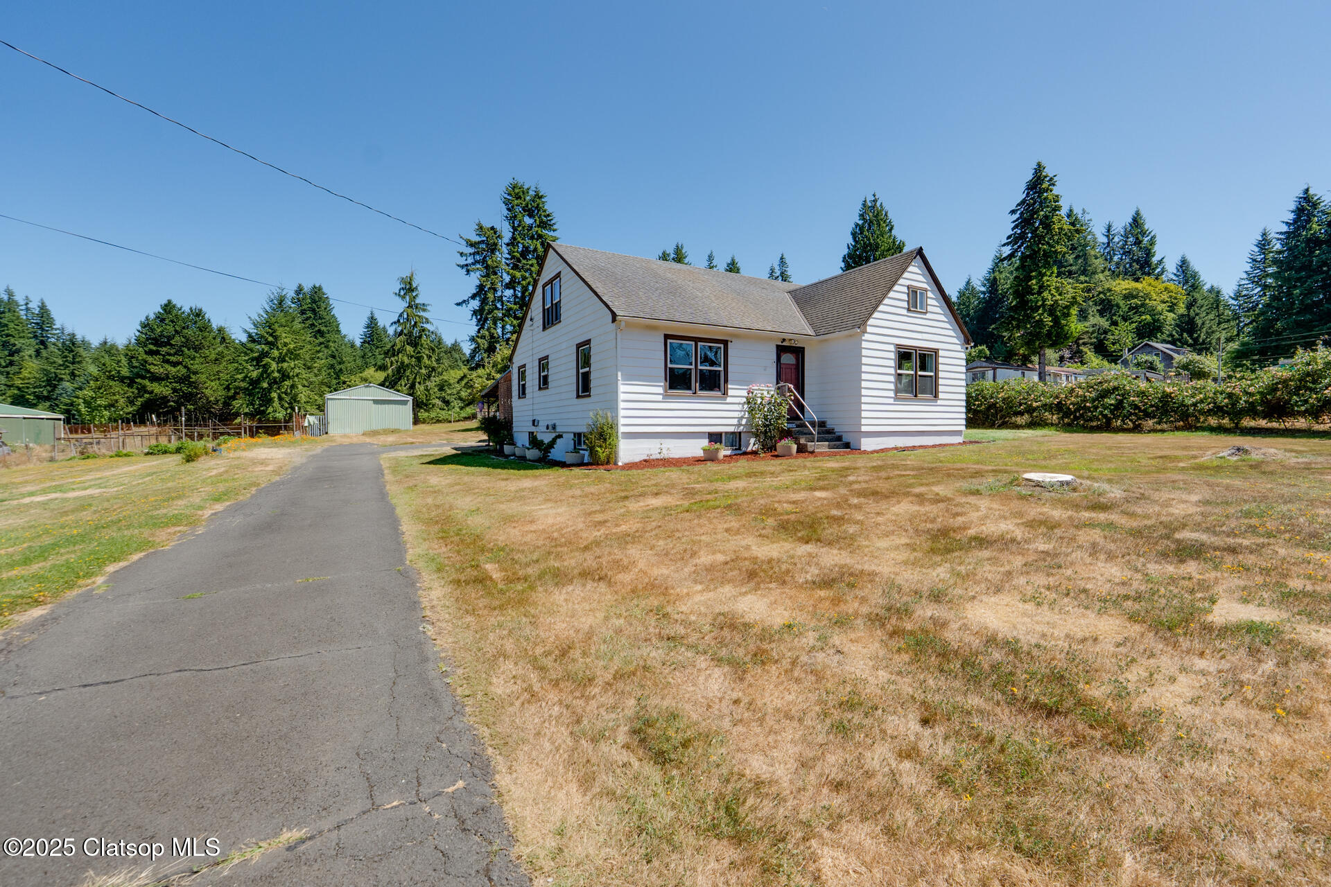 92289 Svensen Market Road Property Photo 1