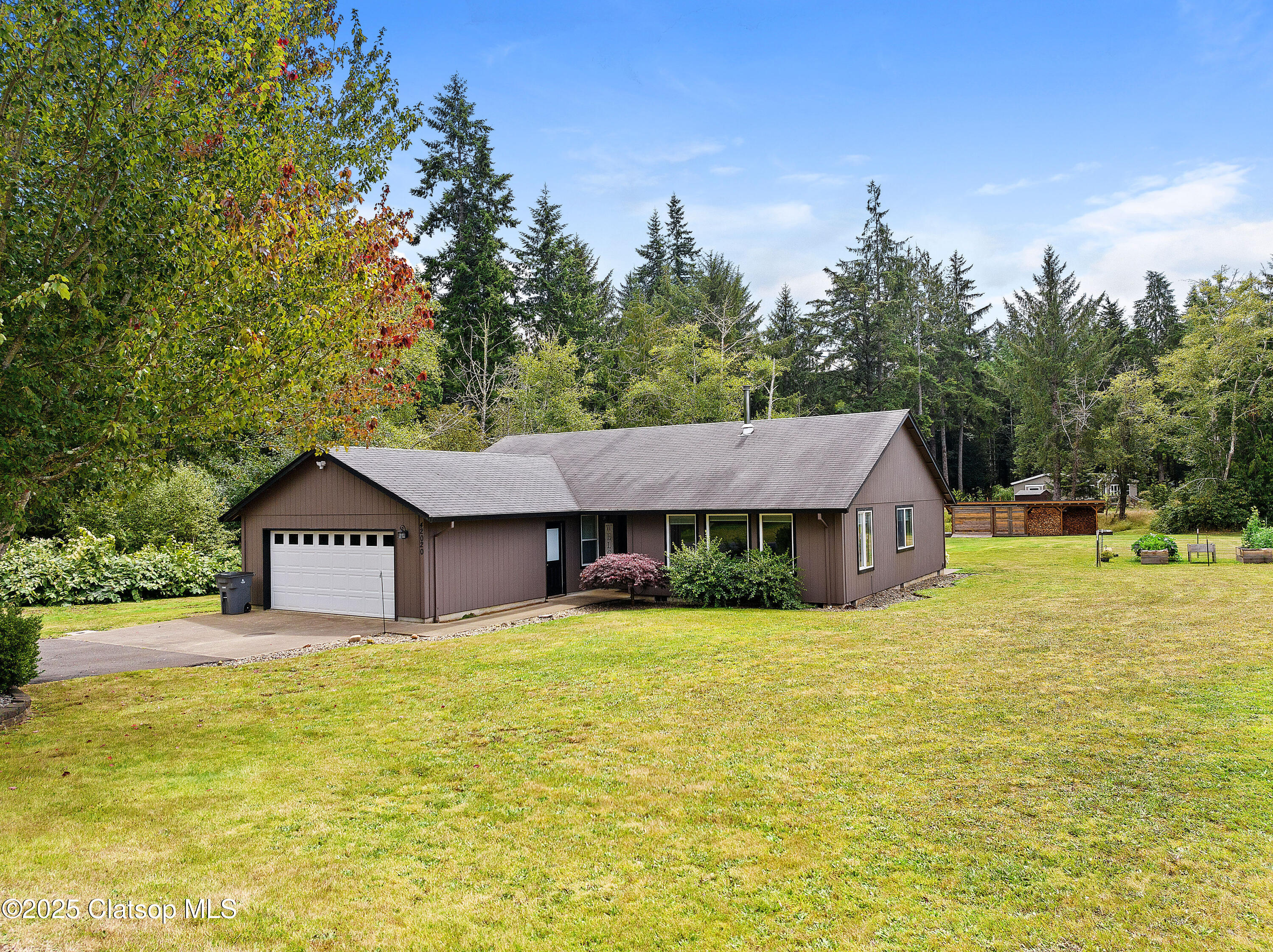 42020 Forest Court Lane Property Photo 1