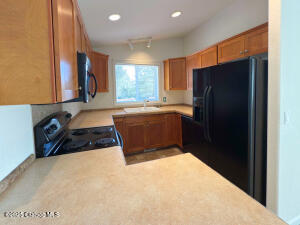 200 Woodland Avenue Property Photo 4