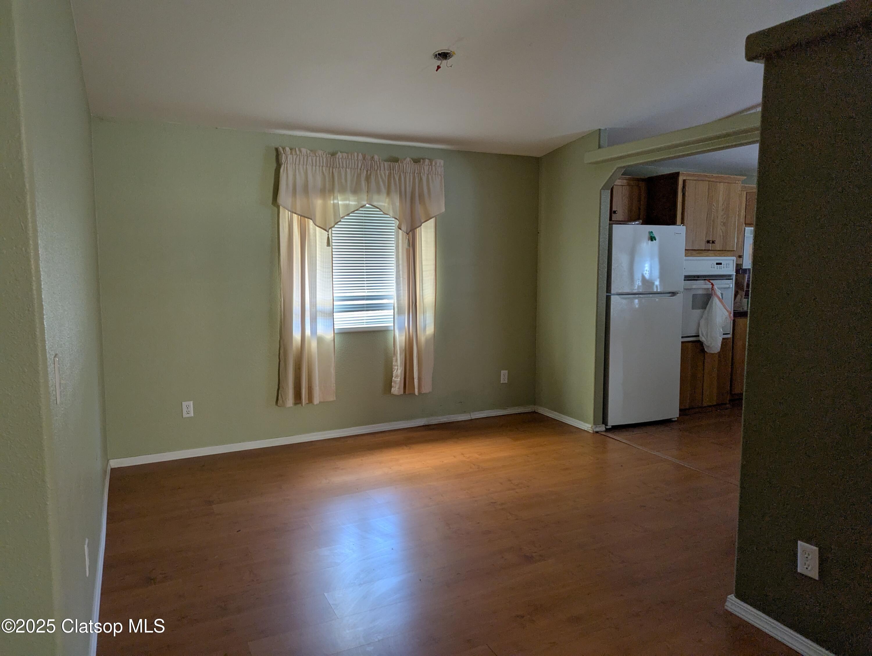 40698 Old Highway 30 Property Photo 7