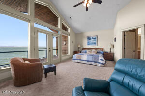 12 17th Place Property Photo 25