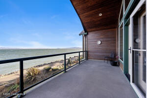 12 17th Place Property Photo 29