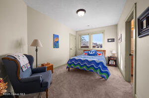 12 17th Place Property Photo 33