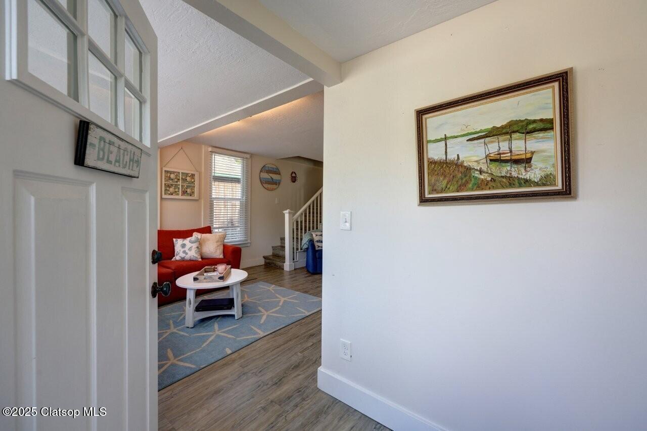 739 11th Avenue Property Photo 5