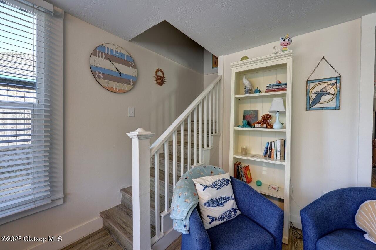 739 11th Avenue Property Photo 8