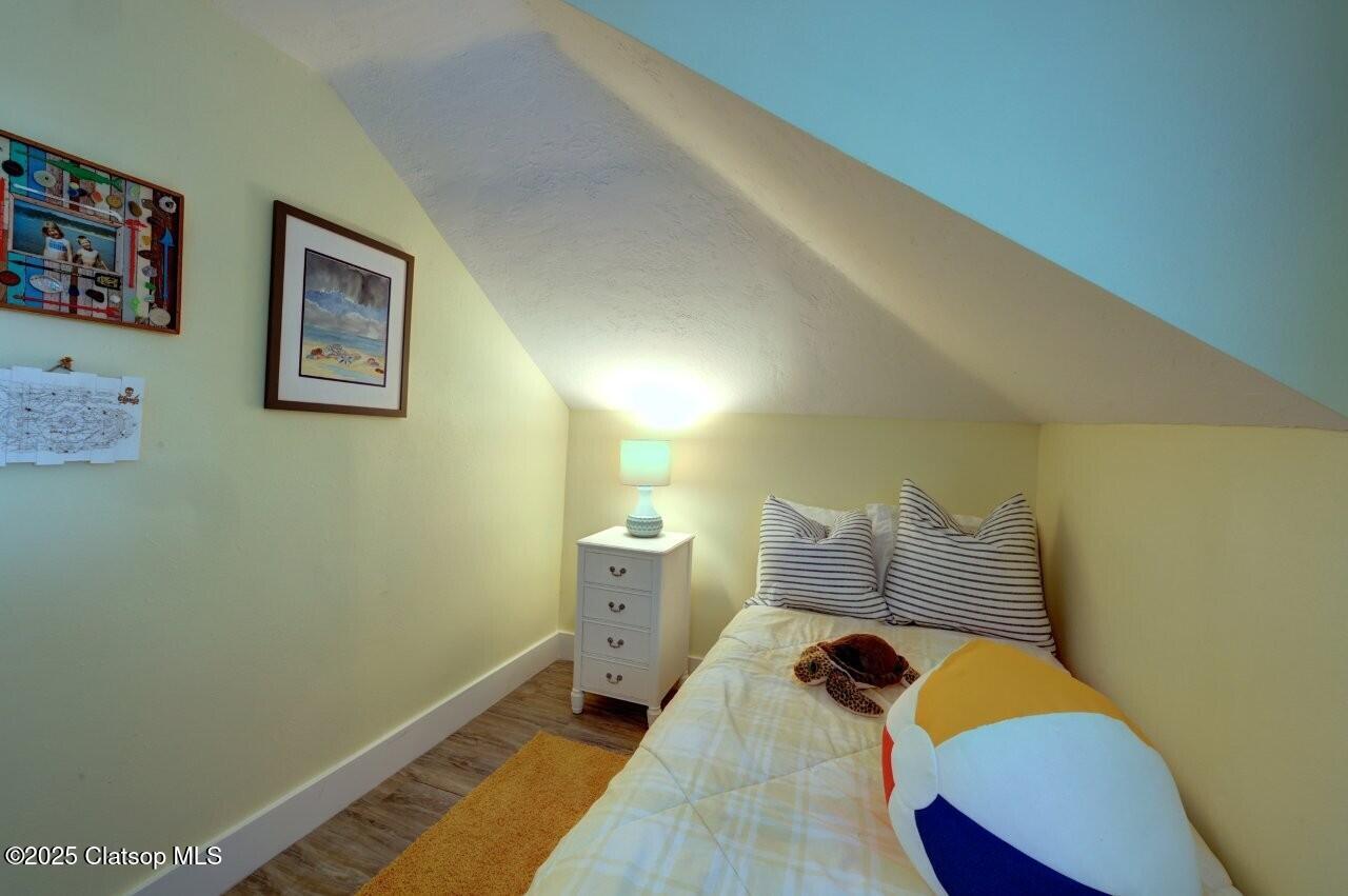 739 11th Avenue Property Photo 31