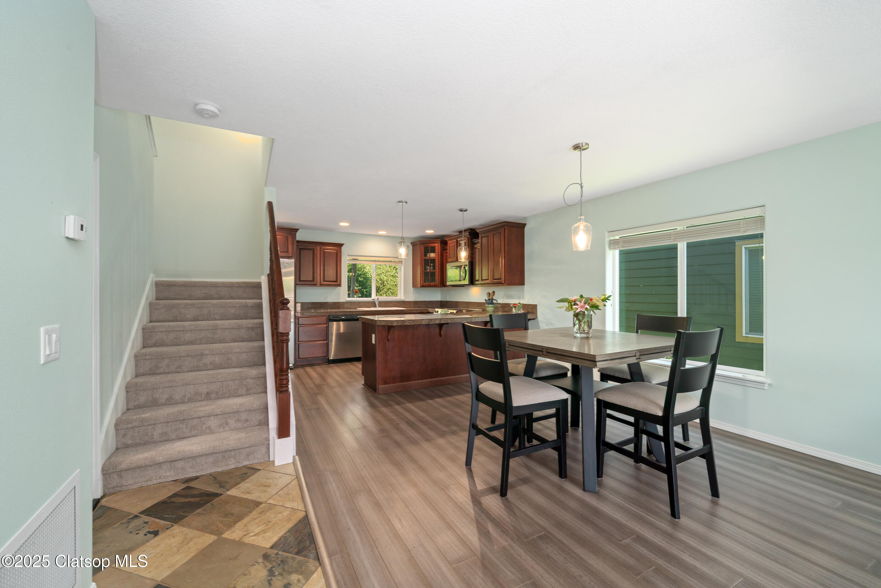 13150 D Street Property Photo 6