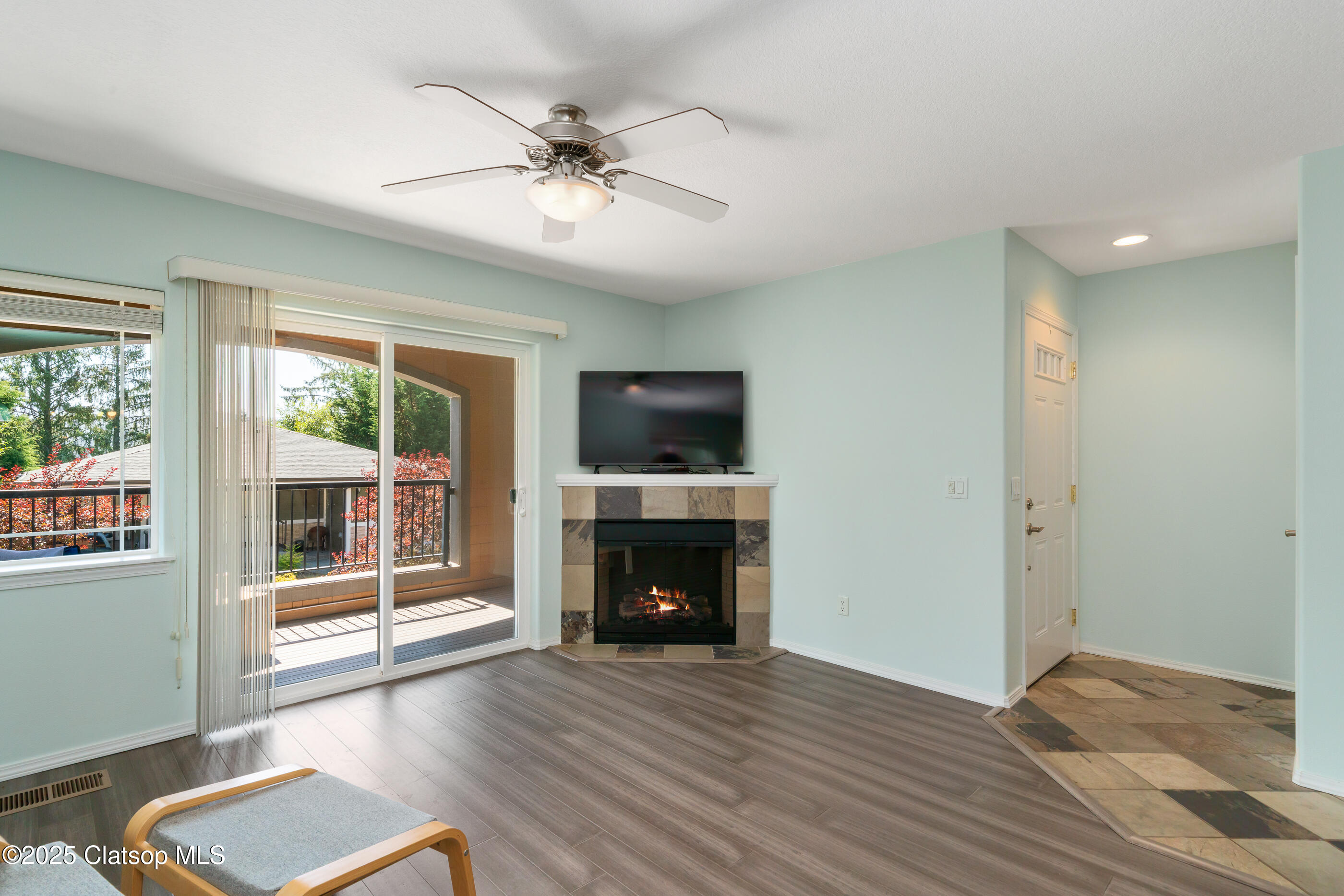 13150 D Street Property Photo 7