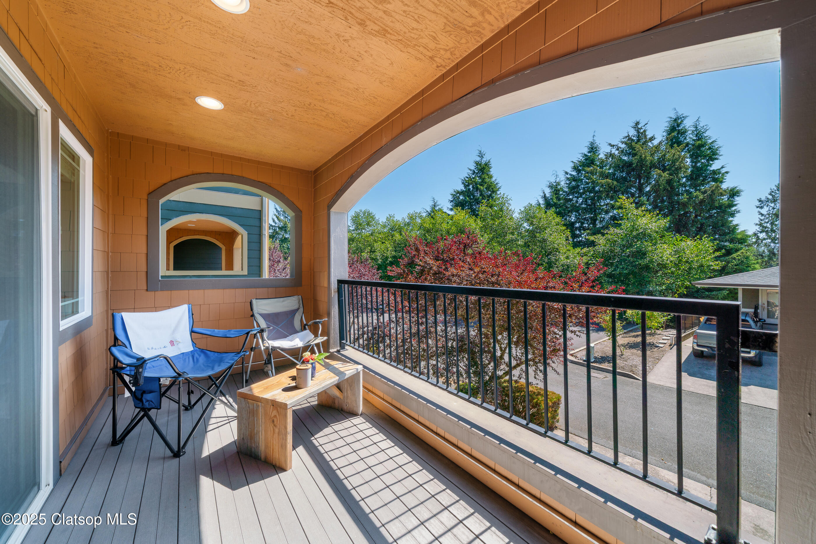 13150 D Street Property Photo 8