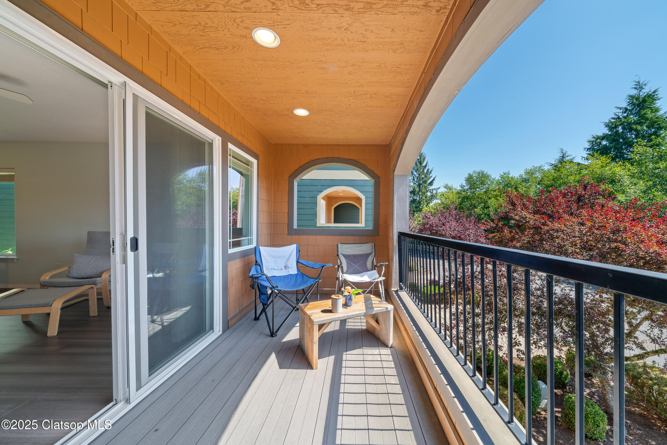 13150 D Street Property Photo 9