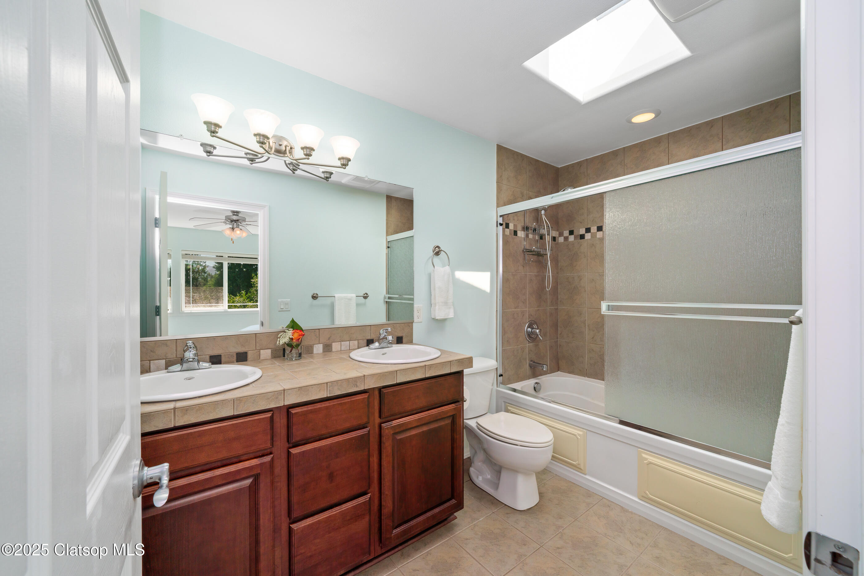 13150 D Street Property Photo 21