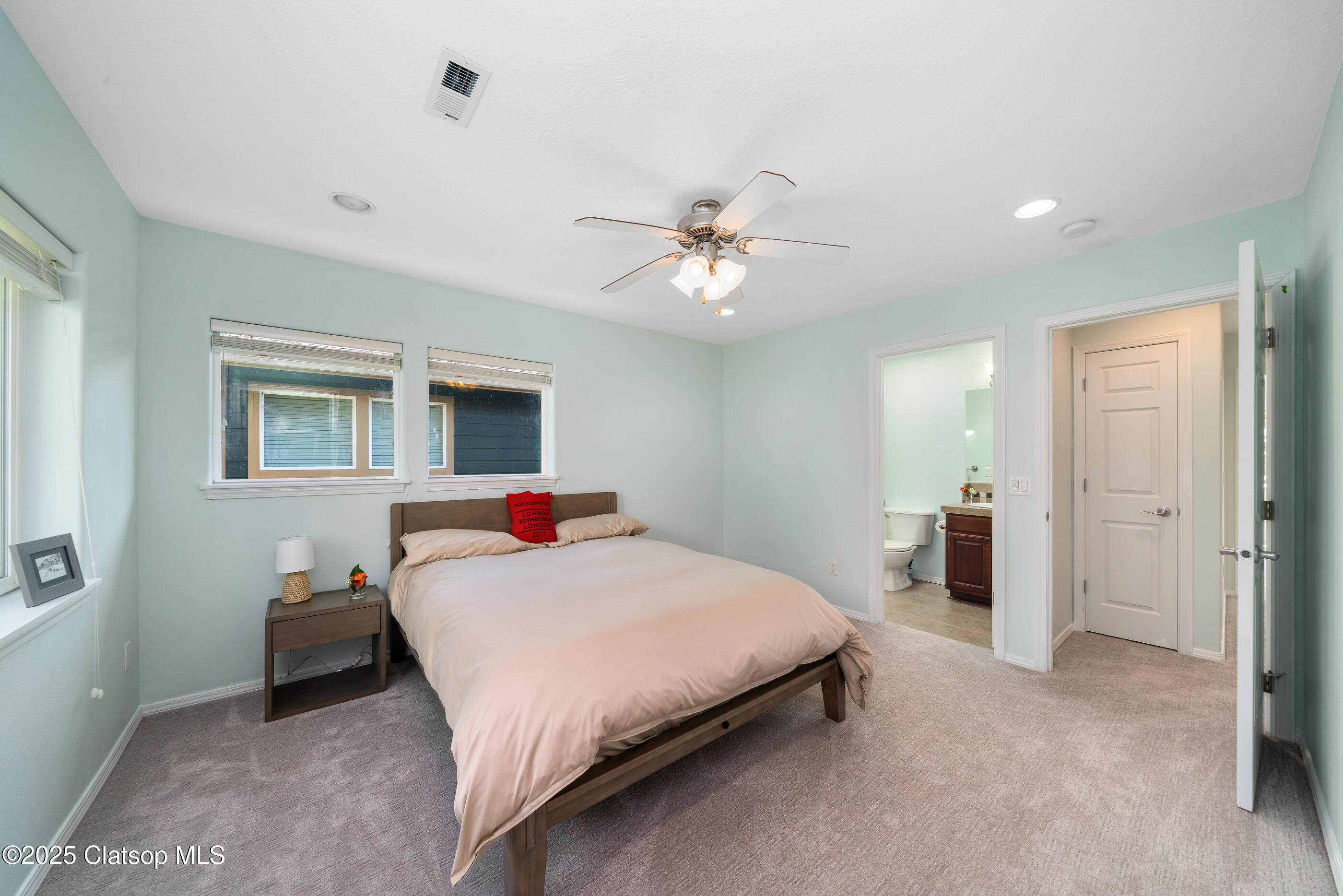 13150 D Street Property Photo 25