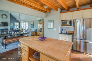 187 Monroe Property Photo 10