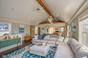187 Monroe Property Photo 15