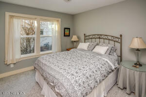 187 Monroe Property Photo 17
